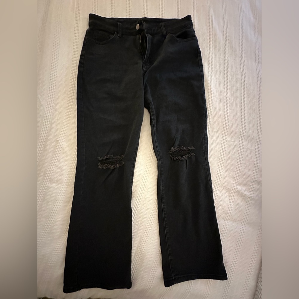Black ripped jeans